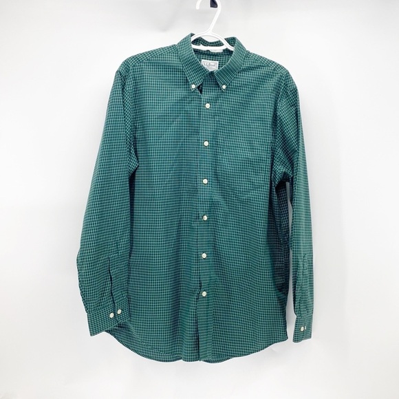 L.L. BEAN wrinkle resistant 100% cotton green traditional fit button down - Picture 1 of 5